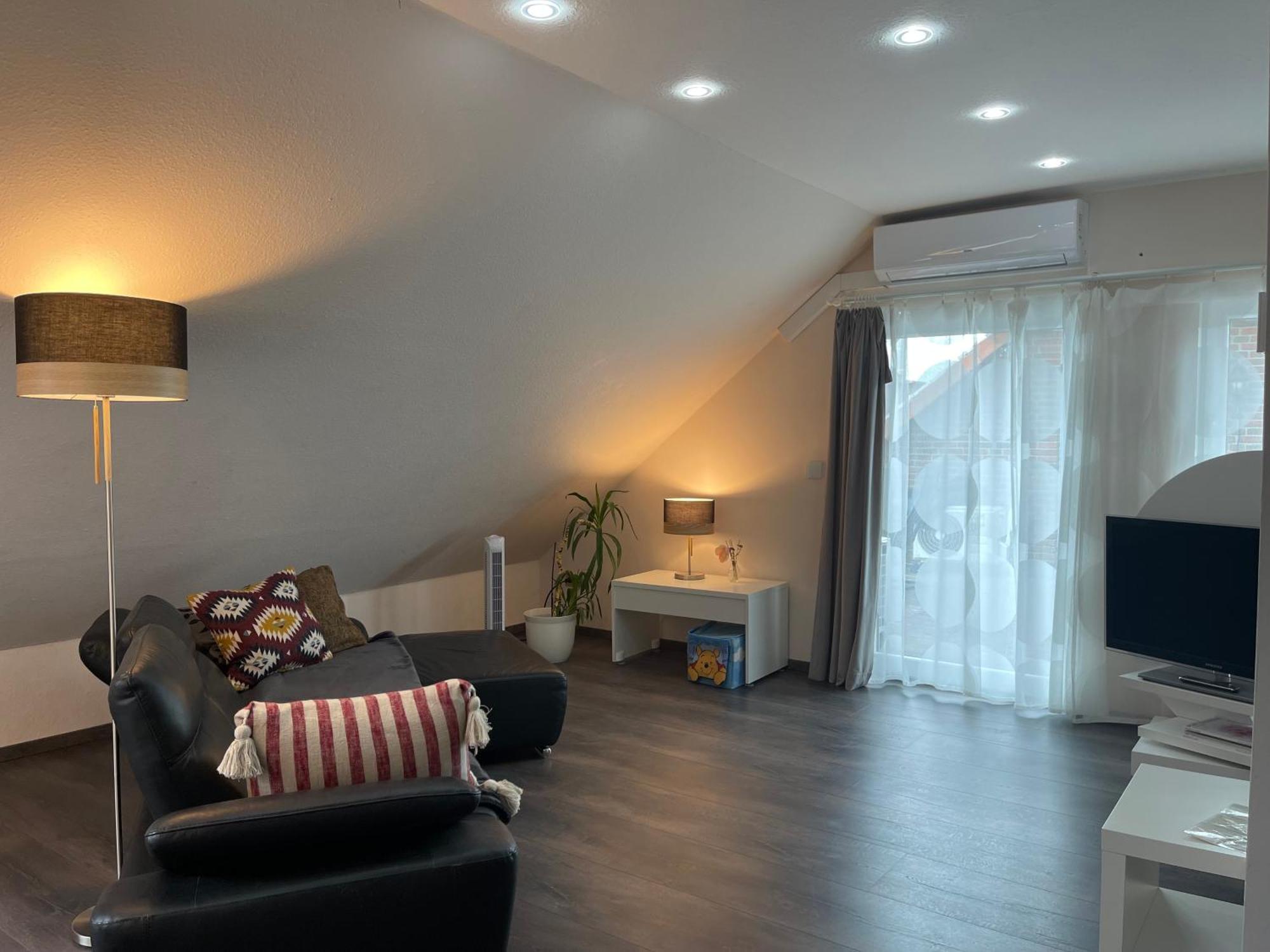 Modern House Gehrden Auf 2 Etagen, Nice Garten, Barbecue, Contactless Check-In, Free Parking Екстериор снимка