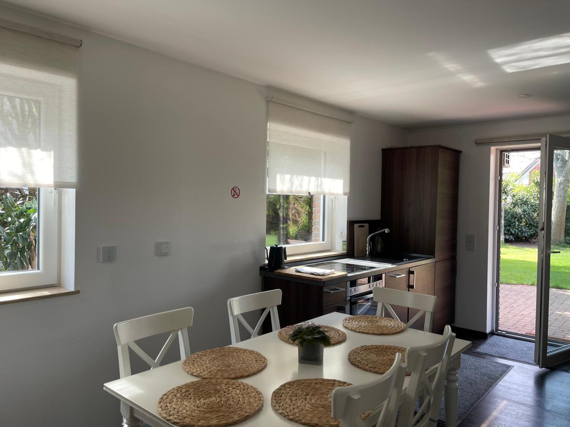 Modern House Gehrden Auf 2 Etagen, Nice Garten, Barbecue, Contactless Check-In, Free Parking Екстериор снимка